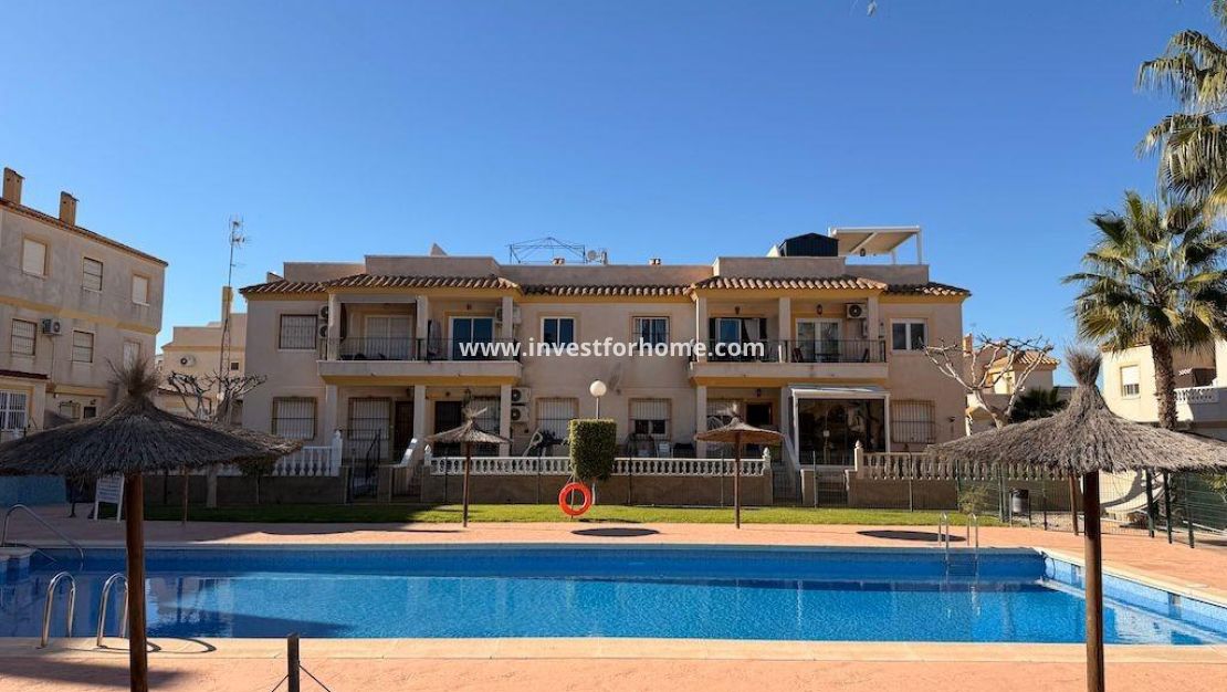 Verkoop - Bungalow - Orihuela Costa - Costa Blanca