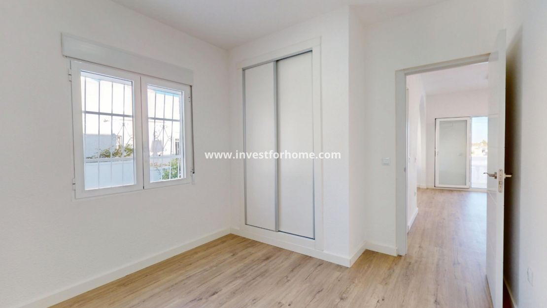 Verkoop - Bungalow - Orihuela Costa - Costa Blanca