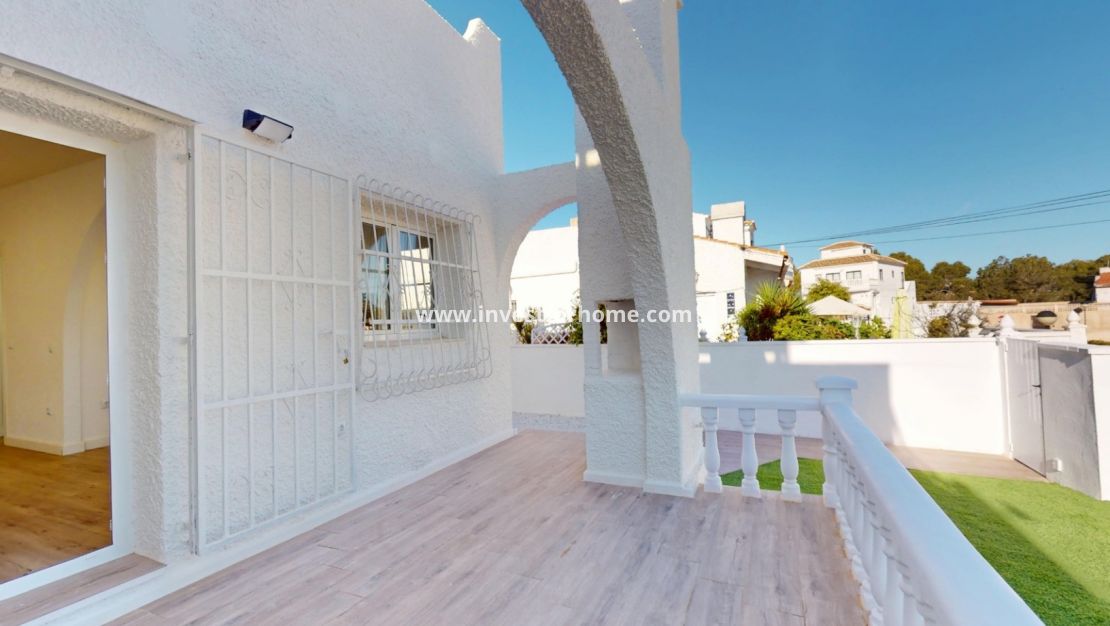 Verkoop - Bungalow - Orihuela Costa - Costa Blanca