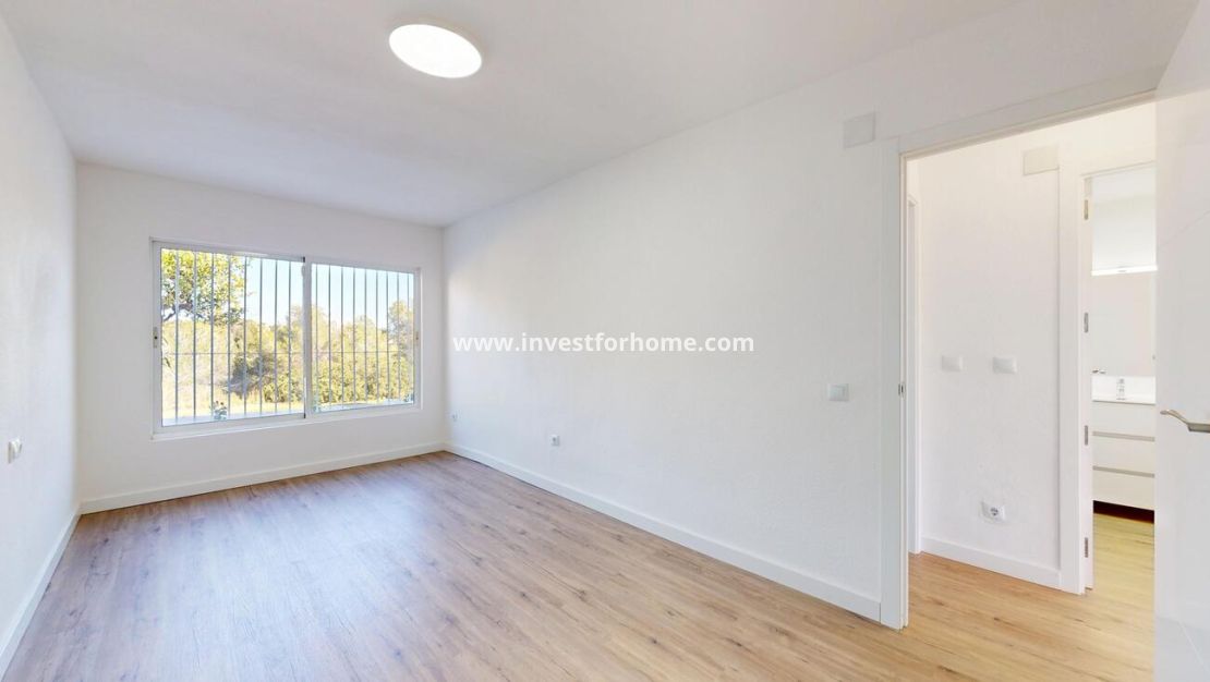 Verkoop - Bungalow - Orihuela Costa - Costa Blanca
