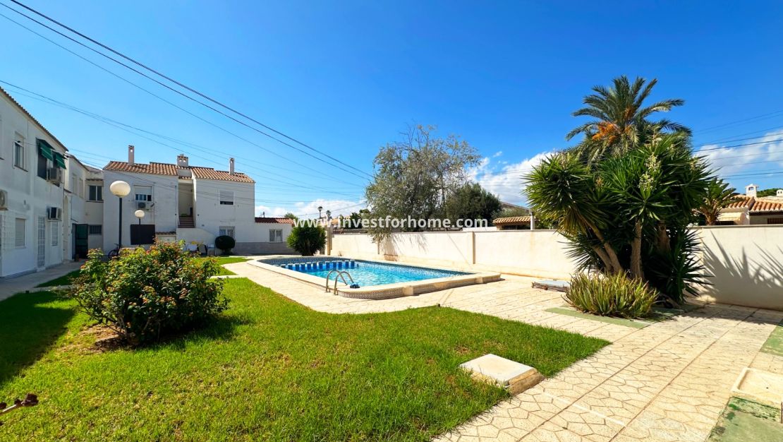 Verkoop - Bungalow - Orihuela Costa - Costa Blanca