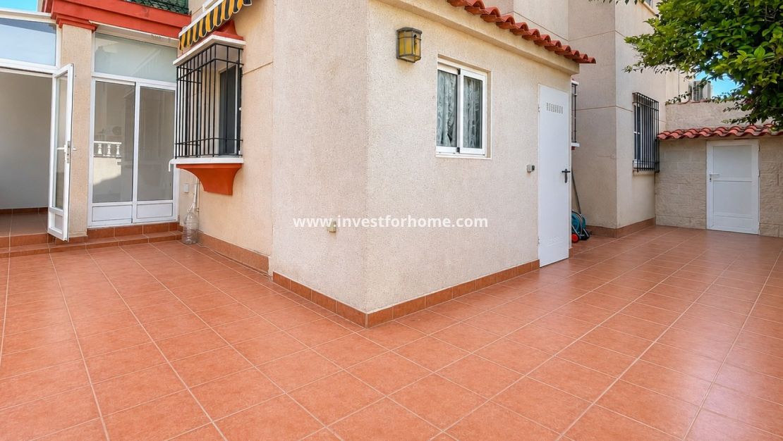 Verkoop - Bungalow - Orihuela Costa - Costa Blanca