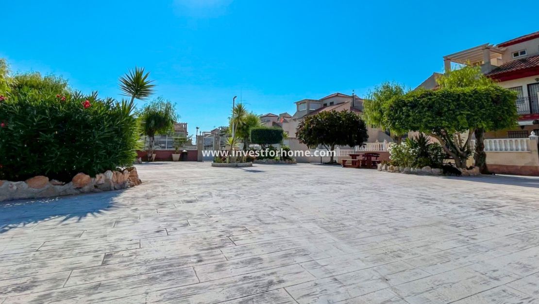 Verkoop - Bungalow - Orihuela Costa - Costa Blanca