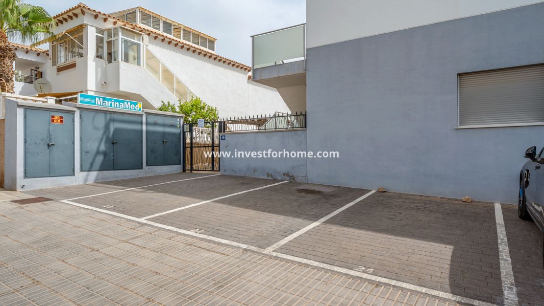 Verkoop - Bungalow - Orihuela Costa - Costa Blanca