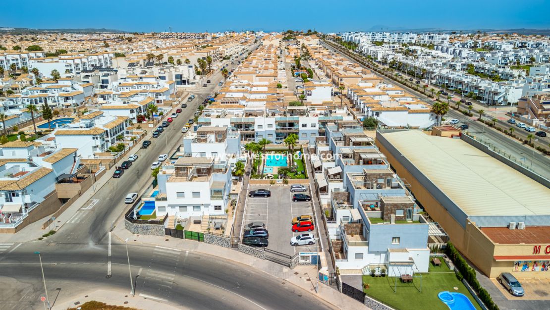 Verkoop - Bungalow - Orihuela Costa - Costa Blanca