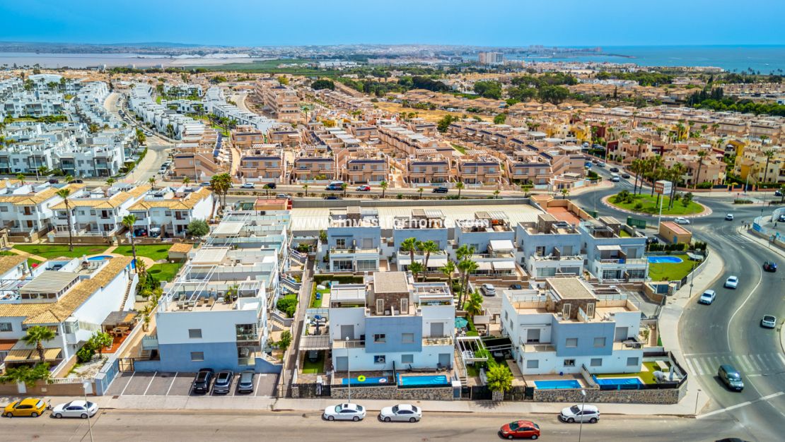 Verkoop - Bungalow - Orihuela Costa - Costa Blanca