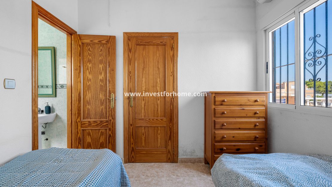 Verkoop - Bungalow - Orihuela Costa - Costa Blanca