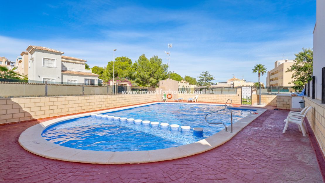 Verkoop - Bungalow - Orihuela Costa - Costa Blanca