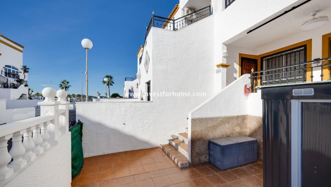 Verkoop - Bungalow - Orihuela Costa - Desamparados-hurchillo-torremendo