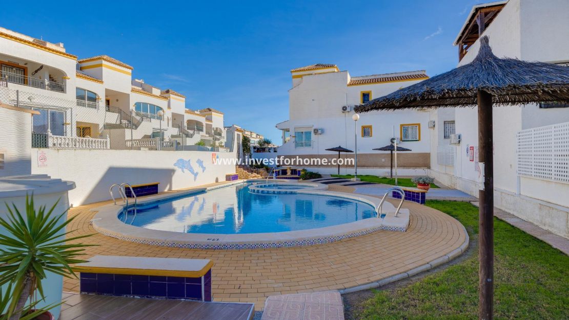 Verkoop - Bungalow - Orihuela Costa - Desamparados-hurchillo-torremendo