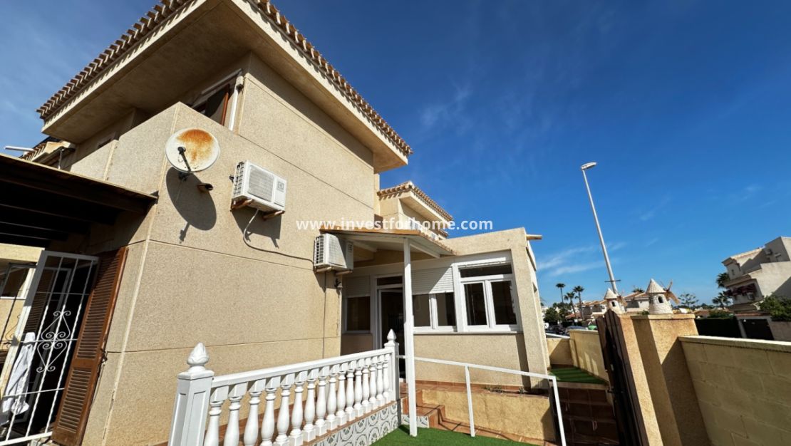 Verkoop - Bungalow - Orihuela Costa - Inland