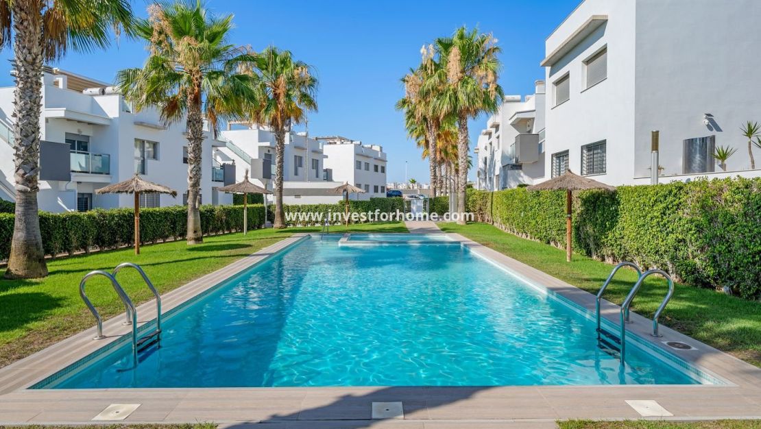 Verkoop - Bungalow - Orihuela Costa - Punta Prima