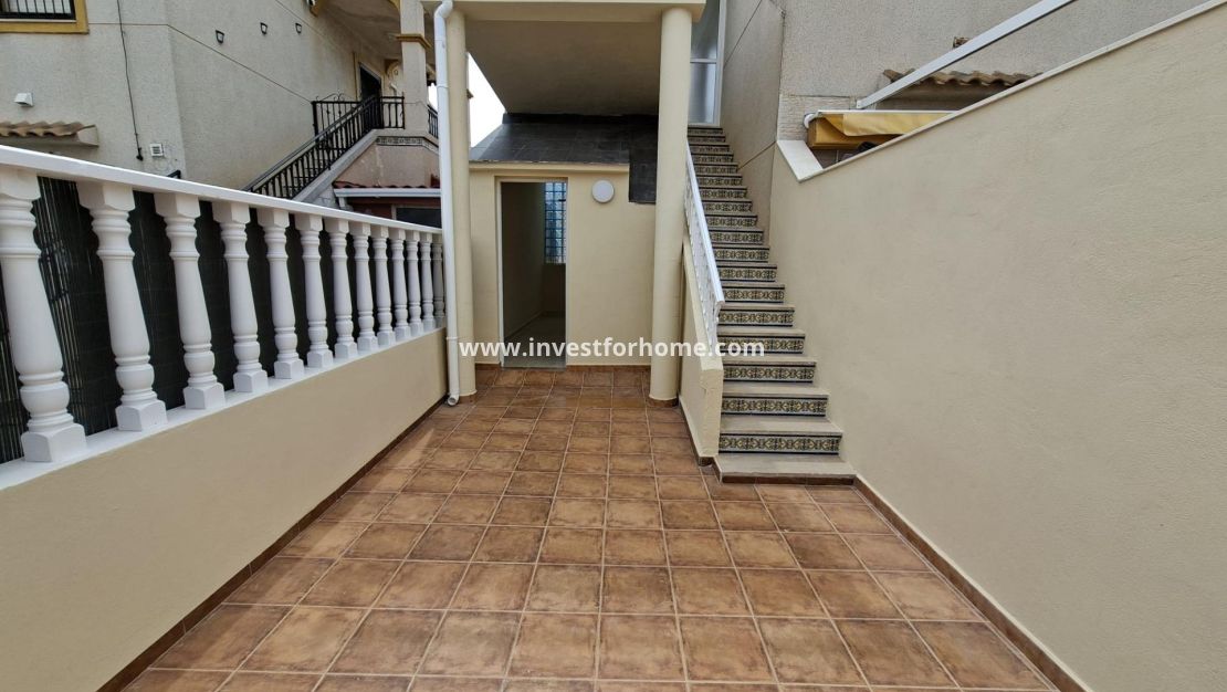 Verkoop - Bungalow - Orihuela Costa - Punta Prima