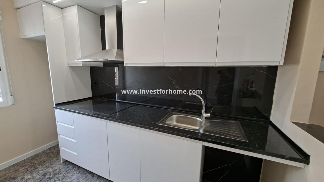 Verkoop - Bungalow - Orihuela Costa - Punta Prima