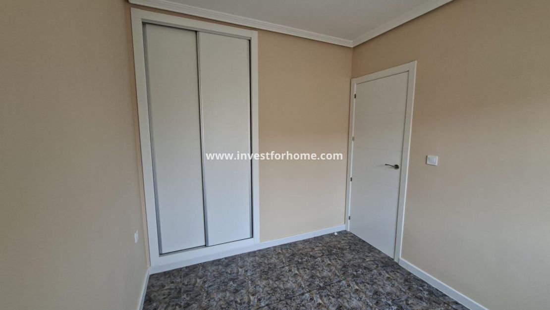 Verkoop - Bungalow - Orihuela Costa - Punta Prima