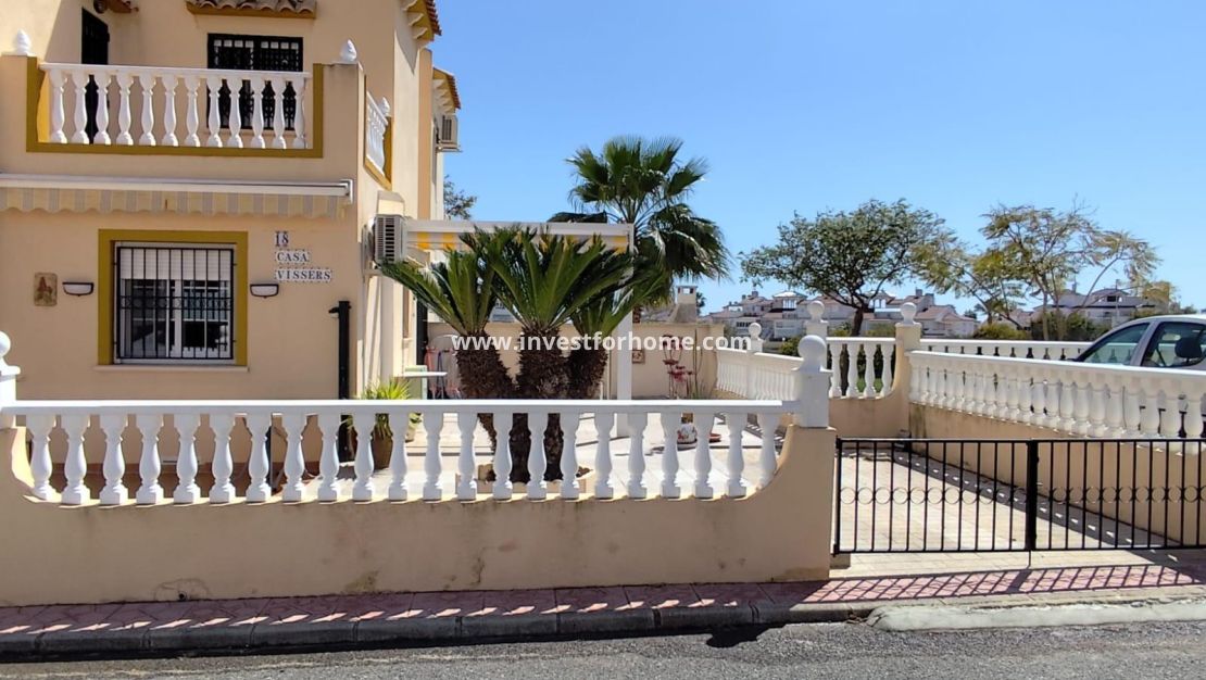 Verkoop - Bungalow - Orihuela Costa - Urbanización Perla Del Mar