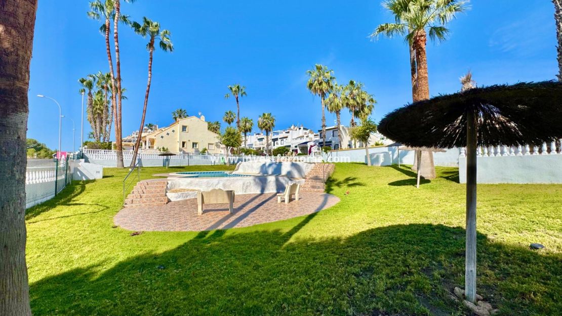 Verkoop - Bungalow - Orihuela Costa - Villamartín-las Filipinas