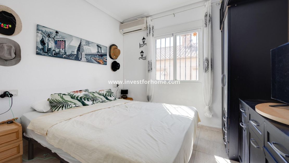 Verkoop - Bungalow - Torrevieja - aguas nuevas