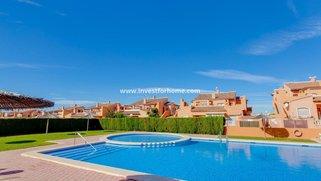 Verkoop - Bungalow - Torrevieja - aguas nuevas