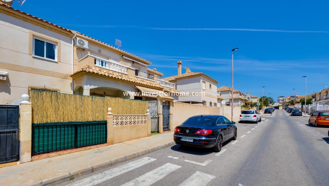 Verkoop - Bungalow - Torrevieja - aguas nuevas
