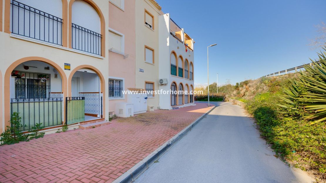 Verkoop - Bungalow - Torrevieja - El Acequión - Los Náufragos