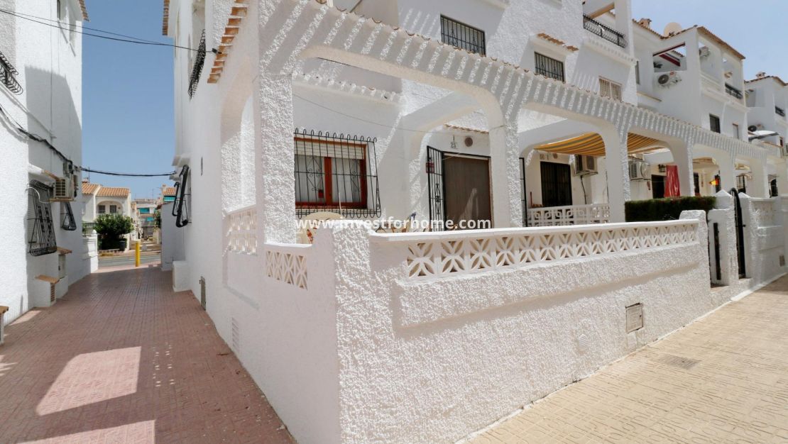 Verkoop - Bungalow - Torrevieja - El Acequión - Los Náufragos