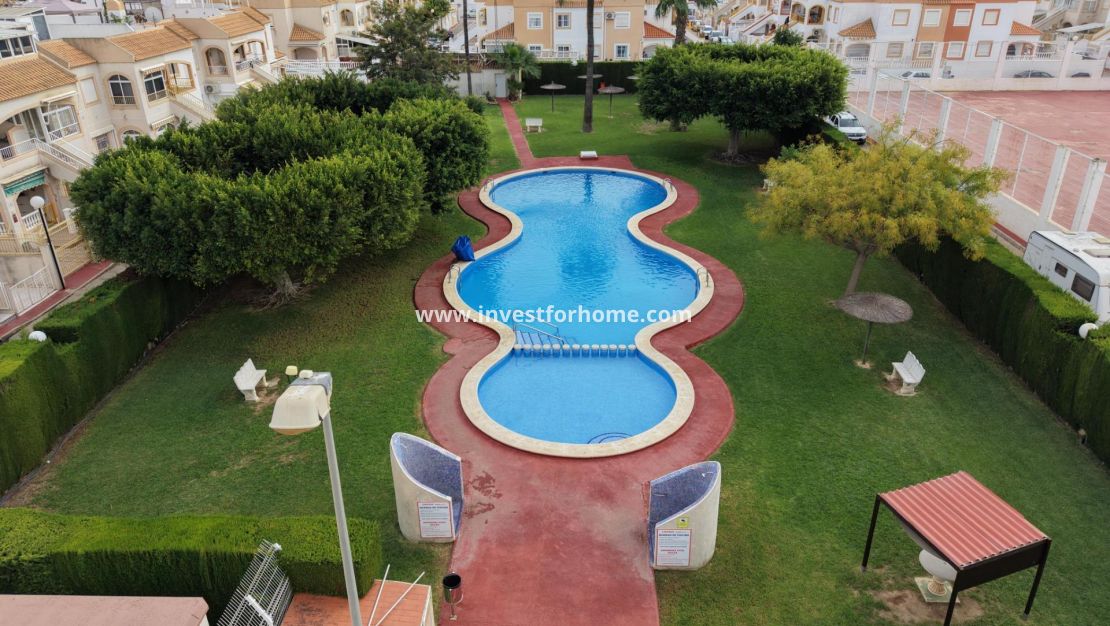 Verkoop - Bungalow - Torrevieja - El Limonar