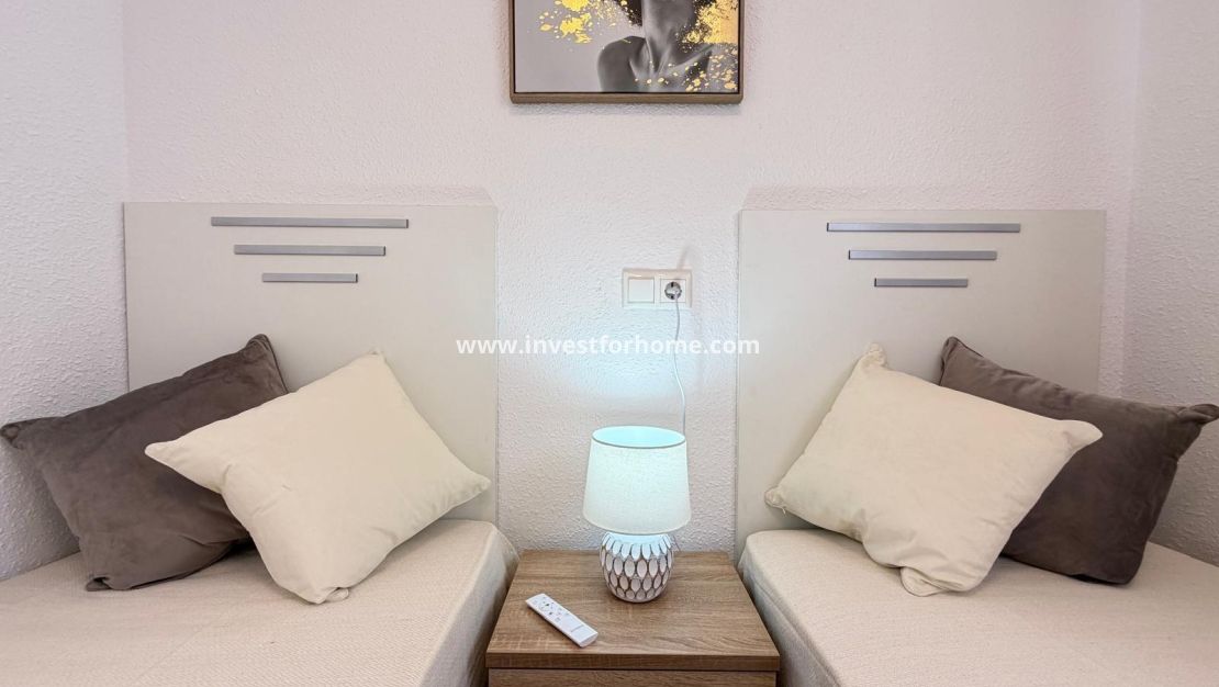 Verkoop - Bungalow - Torrevieja - El Limonar
