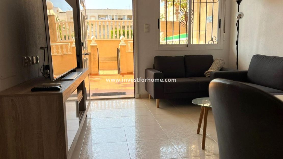 Verkoop - Bungalow - Torrevieja - Estacion De Autobuses