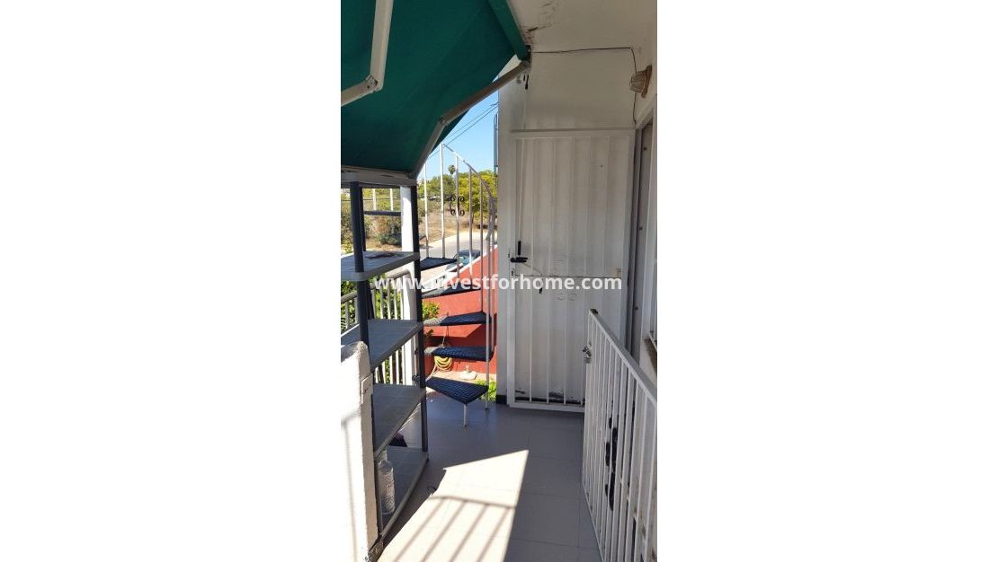 Verkoop - Bungalow - Torrevieja - La Siesta-El Chaparral