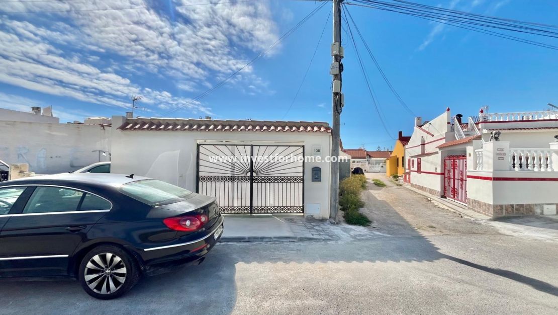 Verkoop - Bungalow - Torrevieja - La Siesta - El Salado - Torreta