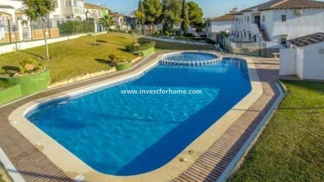 Verkoop - Bungalow - Torrevieja - Los Balcones - Los Altos Del Edén