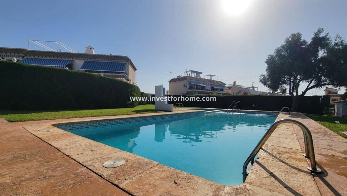 Verkoop - Bungalow - Torrevieja - Nueva Torrevieja - Aguas Nuevas