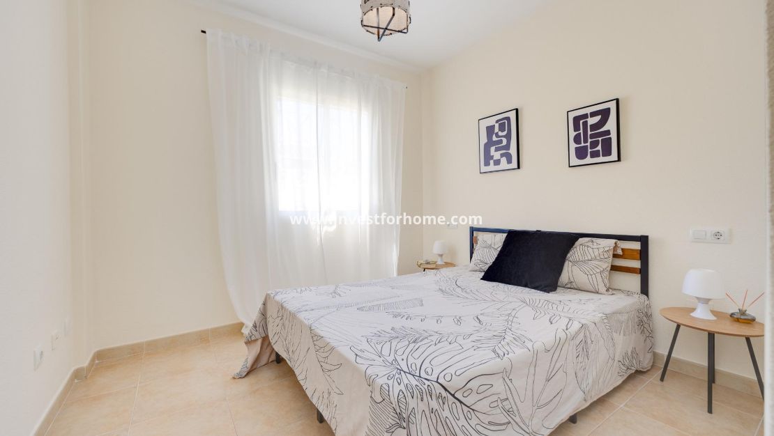 Verkoop - Bungalow - Torrevieja - Nueva Torrevieja - Aguas Nuevas