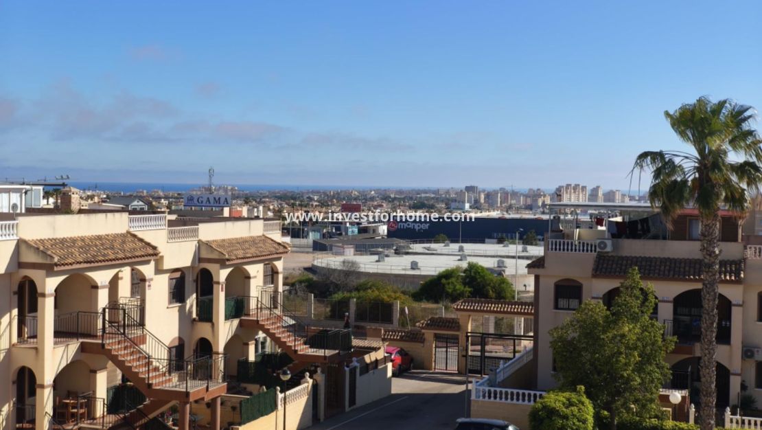 Verkoop - Bungalow - Torrevieja - Parque Acuático - Sector 25