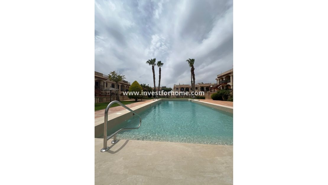 Verkoop - Bungalow - Torrevieja - Parque Acuático - Sector 25