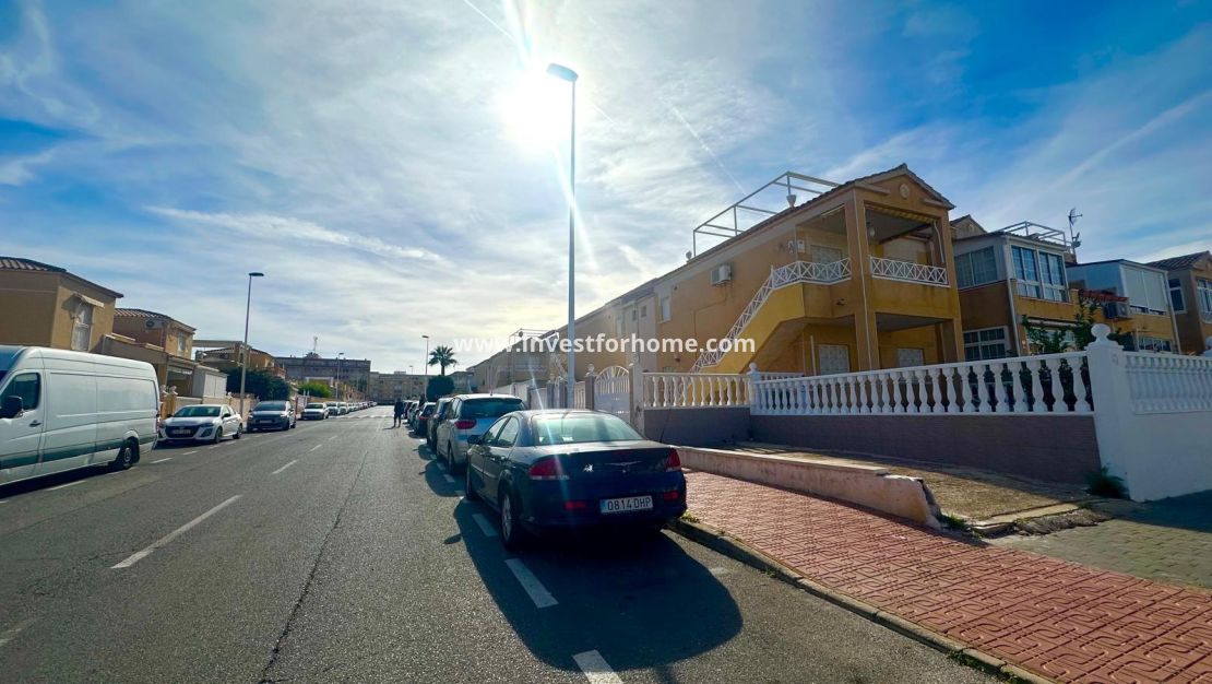 Verkoop - Bungalow - Torrevieja - Playa de los Locos