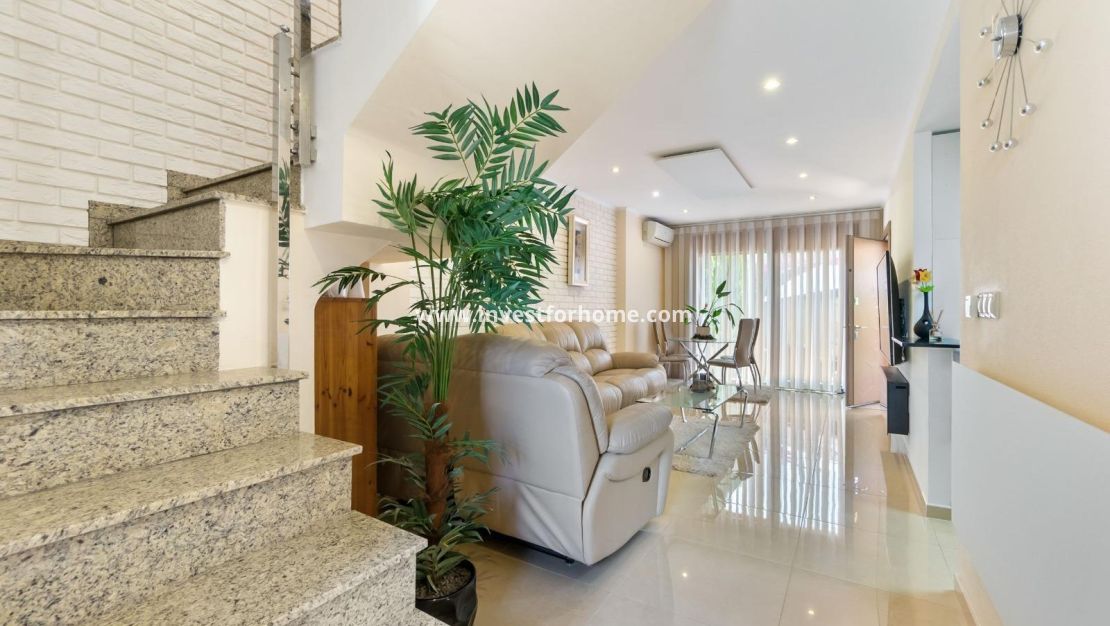 Verkoop - Huis - Torrevieja - aguas nuevas