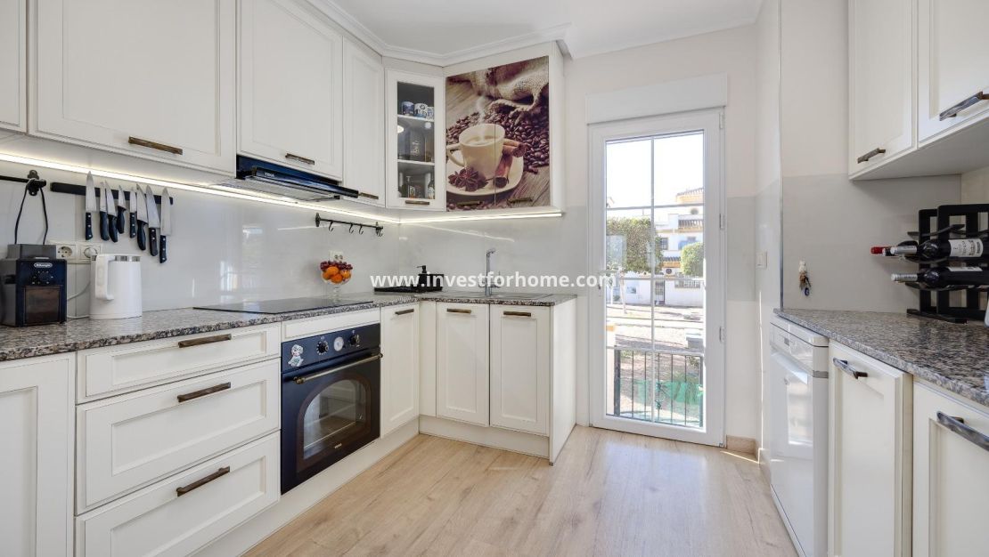 Verkoop - Huis - Torrevieja - aguas nuevas