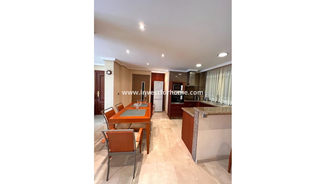 Verkoop - Huis - Torrevieja - Centro