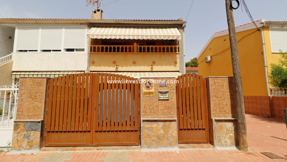 Verkoop - Huis - Torrevieja - El Acequión - Los Náufragos