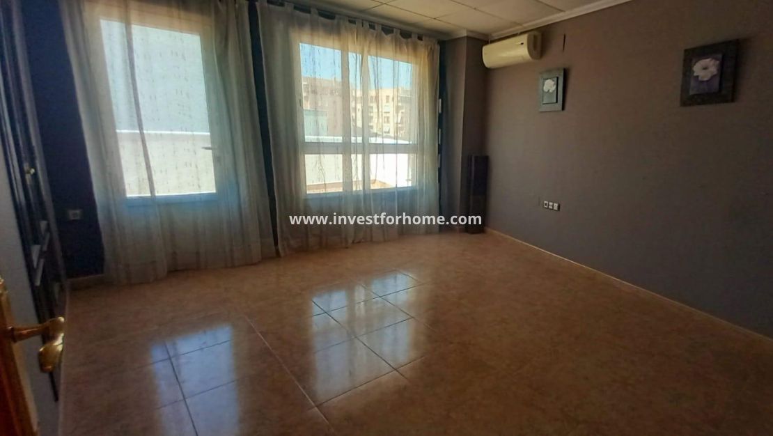 Verkoop - Huis - Torrevieja - Nueva Torrevieja - Aguas Nuevas