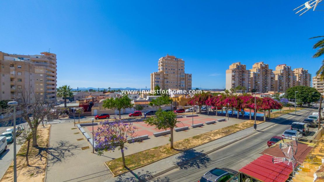 Verkoop - Huis - Torrevieja - Nueva Torrevieja - Aguas Nuevas