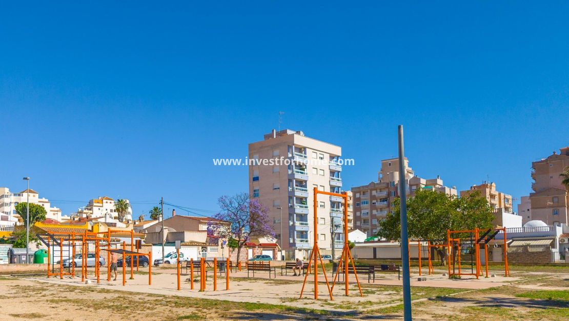 Verkoop - Huis - Torrevieja - Nueva Torrevieja - Aguas Nuevas