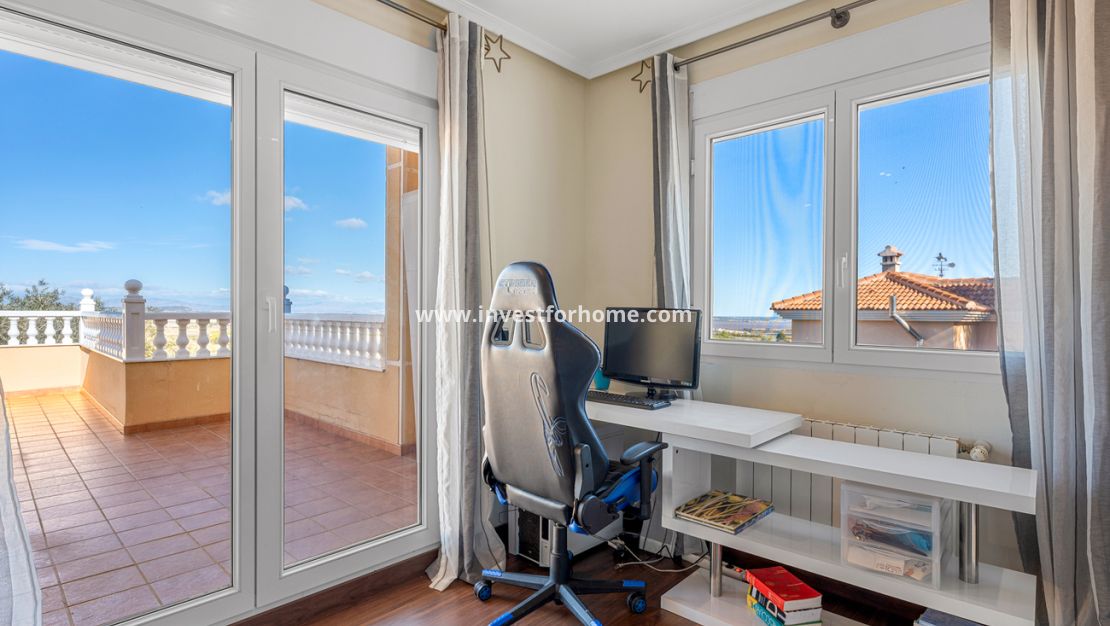 Verkoop - Villa - Ciudad De Las Comunicaciones - Costa Blanca