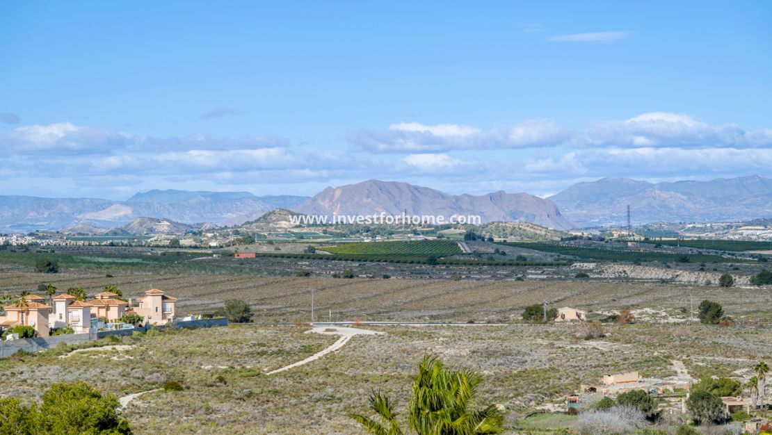 Verkoop - Villa - Ciudad De Las Comunicaciones - Costa Blanca