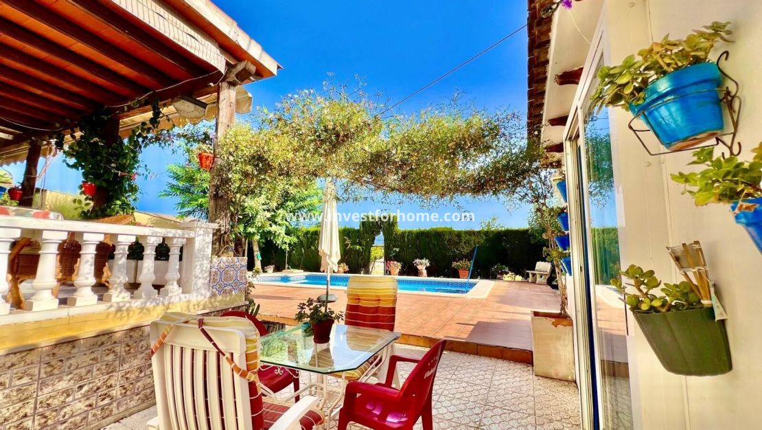 Verkoop - Villa - Daya vieja - Costa Blanca Sur