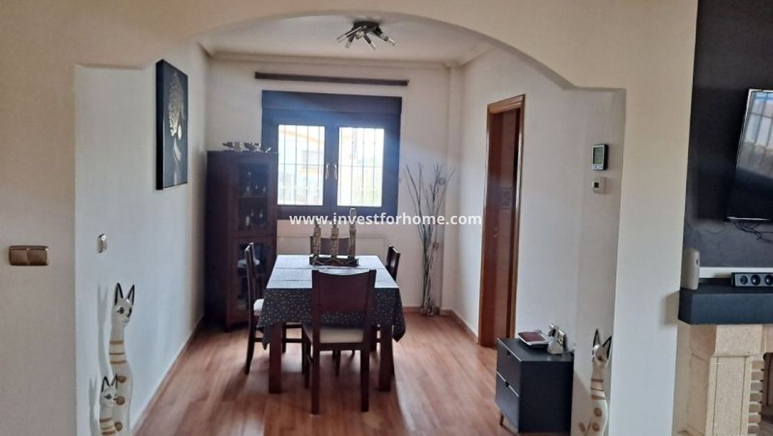 Verkoop - Villa - Hondón de las Nieves - Inland