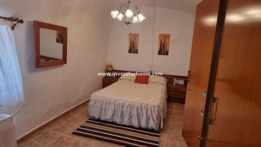 Verkoop - Villa - Hondón de las Nieves - Inland