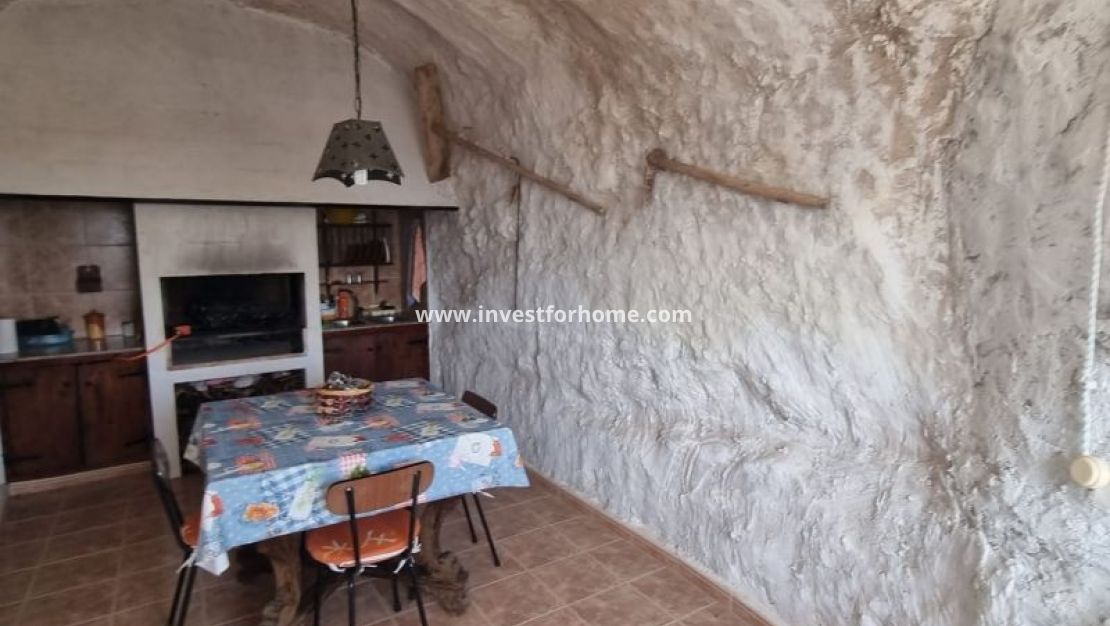 Verkoop - Villa - Hondón de las Nieves - Inland